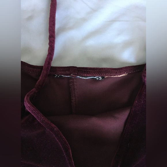 90’s EUC elegant burgundy velvet gown with high front slit. Stretchy. - Picture 8 of 14